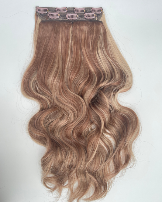 24’ Wavy 220g Bio-Protein Fibre Clip-in Hair Extensions - Warm Brown Highlighted
